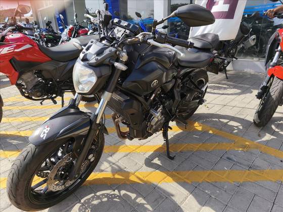 YAMAHA MT-07 ABS YAMAHA MT-07 ABS